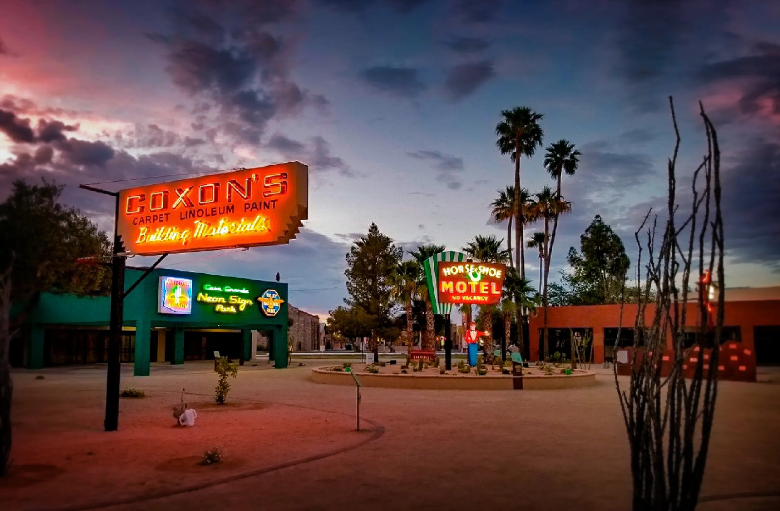 Neon Signs in Casa Grade, Arizona